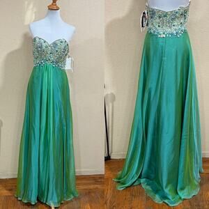 NWT NEW Clarisse 2369 iridescent jade beaded sweetheart strapless prom dress